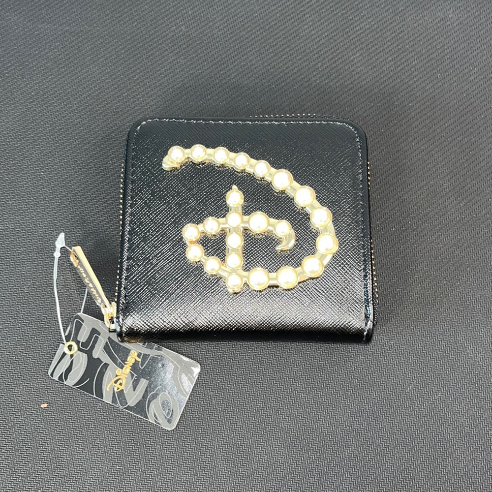 Disney Wallet